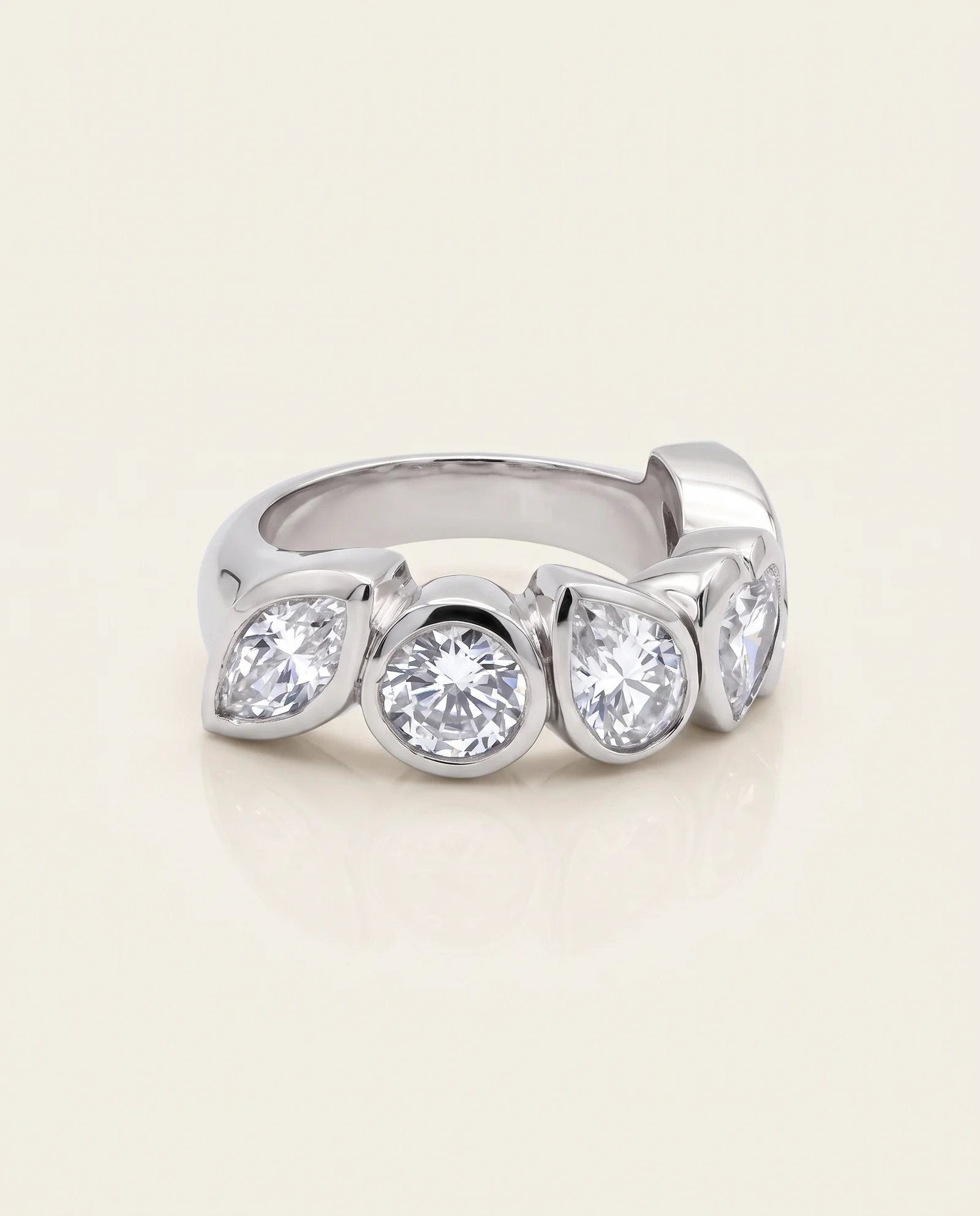 Constellation, bague métal blanc, pièce unique MILLE 618 N° 021