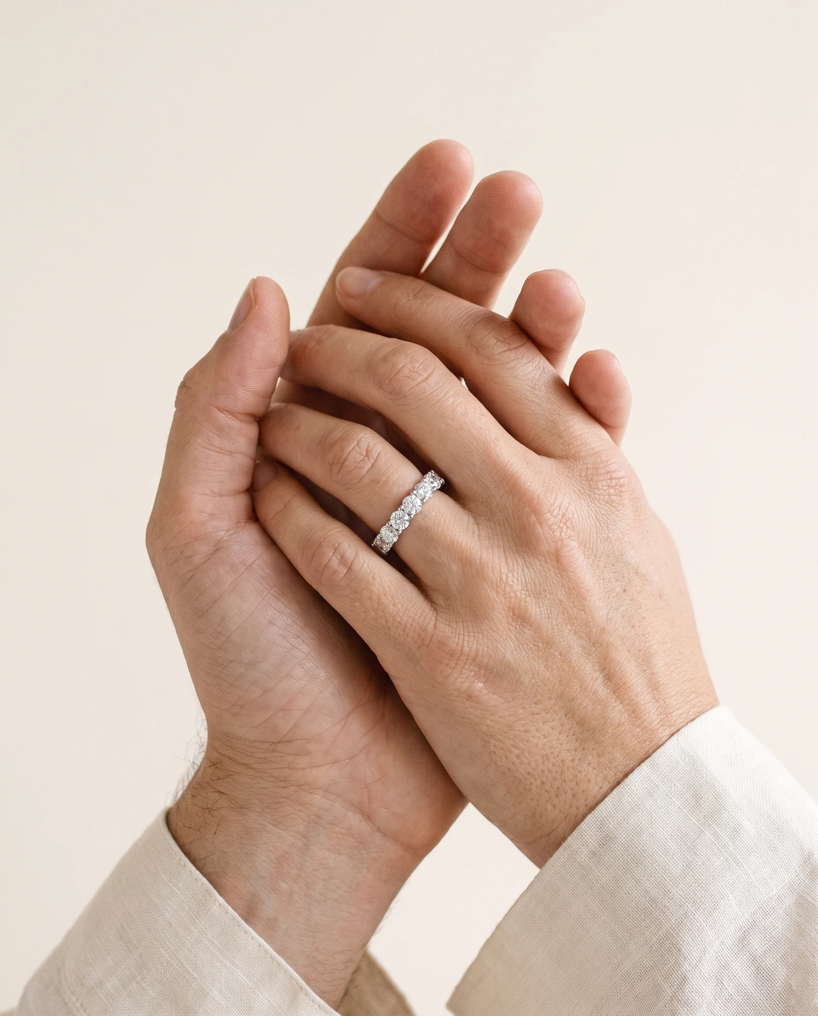 Éternité, alliance métal blanc, pièce unique MILLE 618 N° 020 — portée